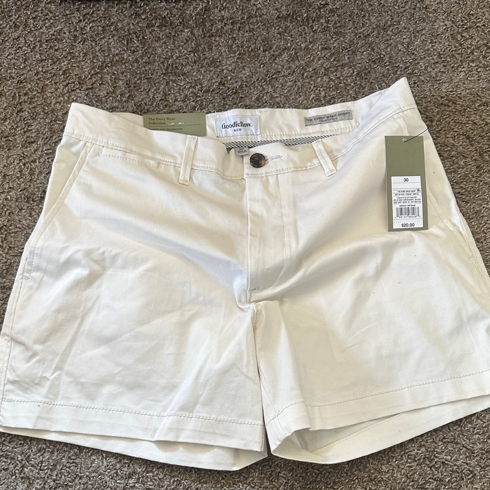 Goodfellow & Co Women's Cream Shorts